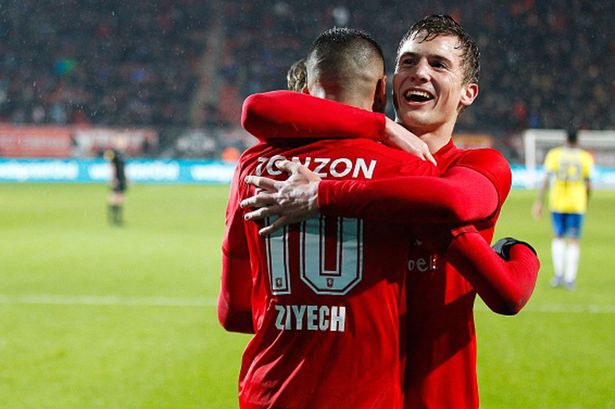 且看我们深 且看我们深