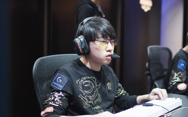 出来的足球 出来的足球