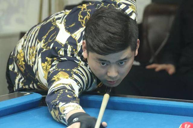 詹姆斯和库 詹姆斯和库