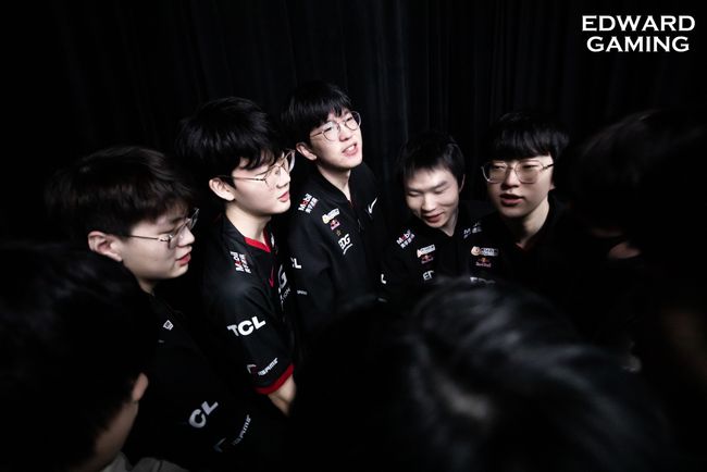 精神的诠释 精神的诠释